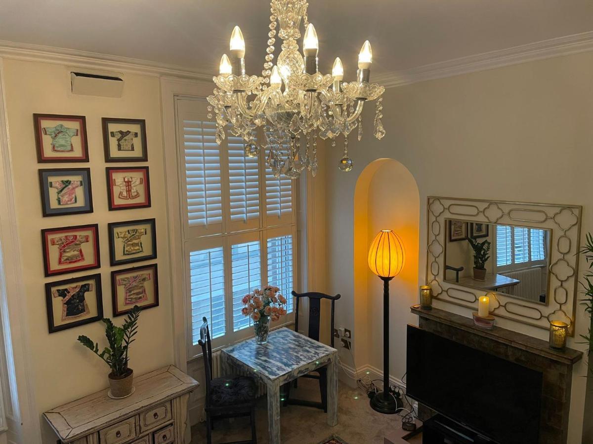 Luxury Opposite The Shambles Apartemen York